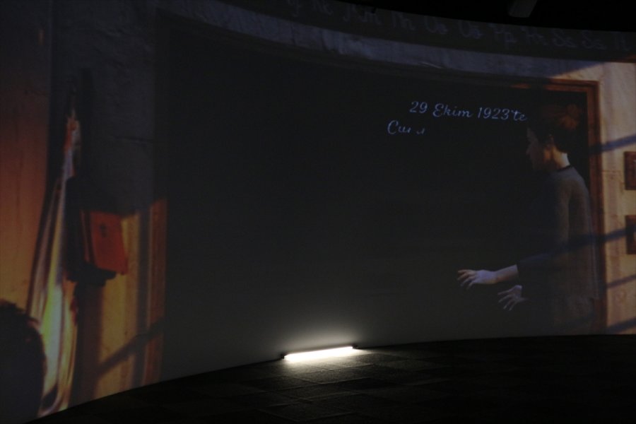 İletişim Başkanlığı Dijital Gösterim Merkezi'nde 