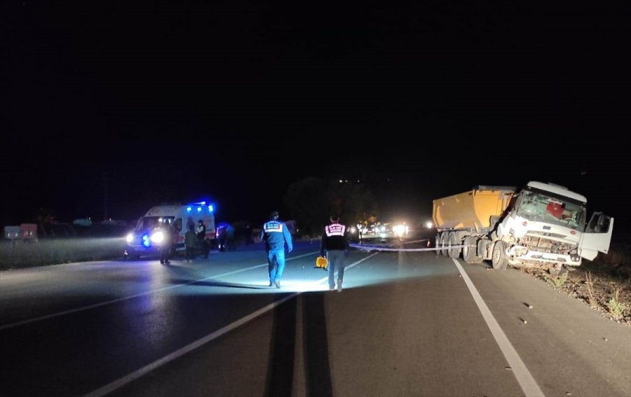 Konya'da Trafik Kazası: 1 Ölü, 2 Yaralı