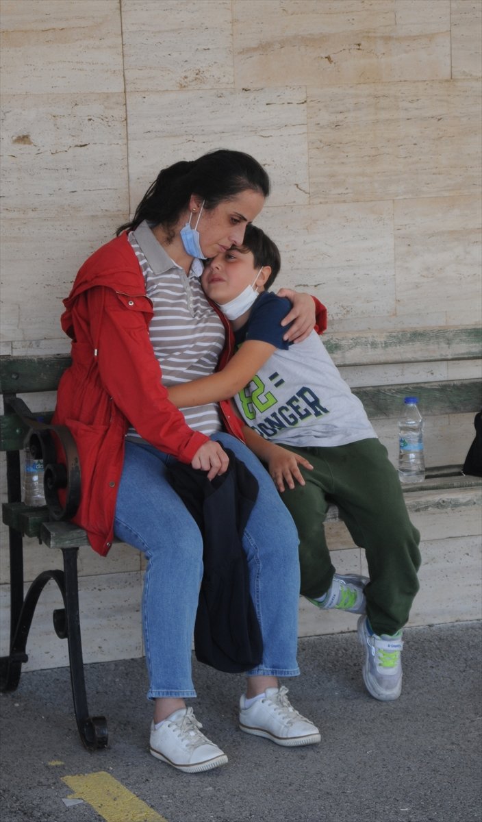 Antalya'da Otomobille Motosikletin Çarpışması Sonucu Üniversite Öğrencisi Genç Kız Öldü