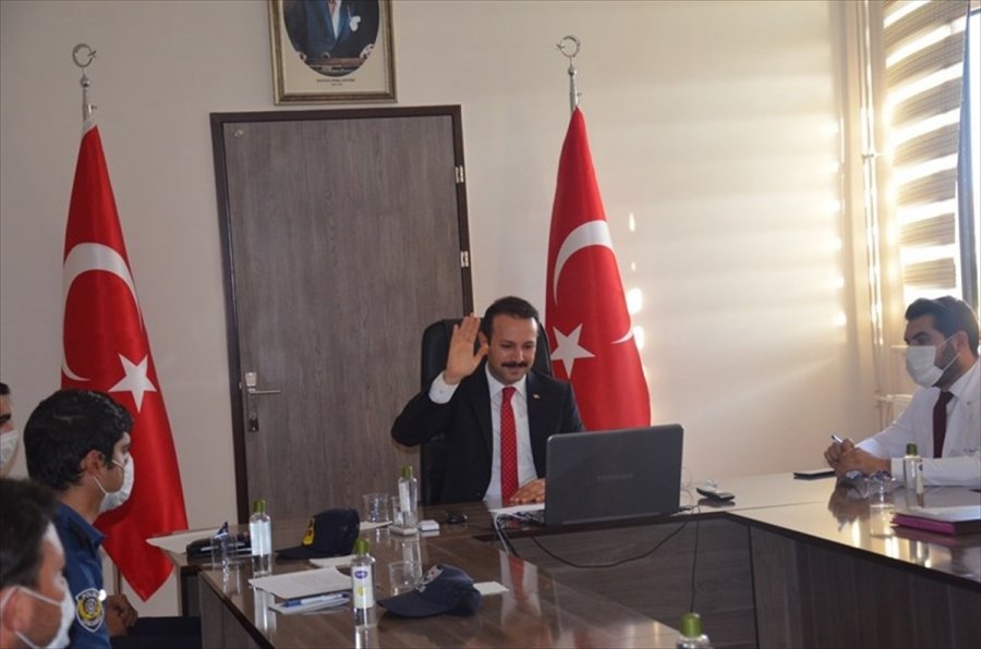 Karantinadaki Vatandaşlara Video Konferansla Moral Desteği