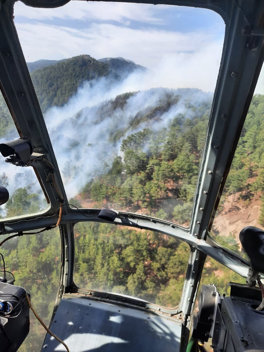 Güncelleme - Mersin'de Çıkan Orman Yangınına Müdahale Ediliyor