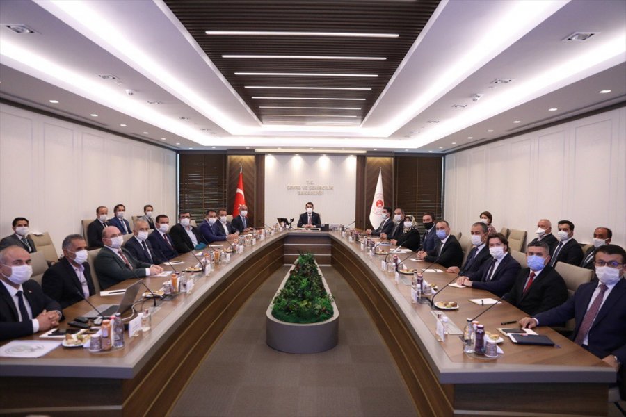 Bakan Kurum, Ak Parti Konya İl Teşkilatını Kabul Etti: