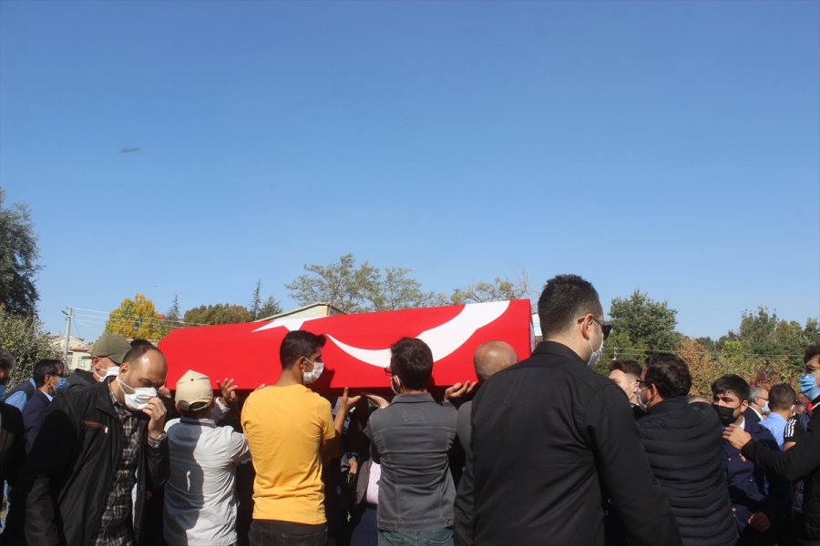 Çanakkale'de Gemi Kontrolünde Ölen Gümrük Muhafaza Memuru Son Yolculuğuna Uğurlandı