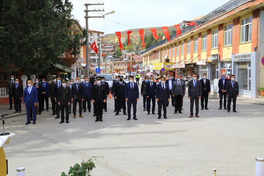 Hadim'de 29 Ekim Cumhuriyet Bayramı Kutlanıyor