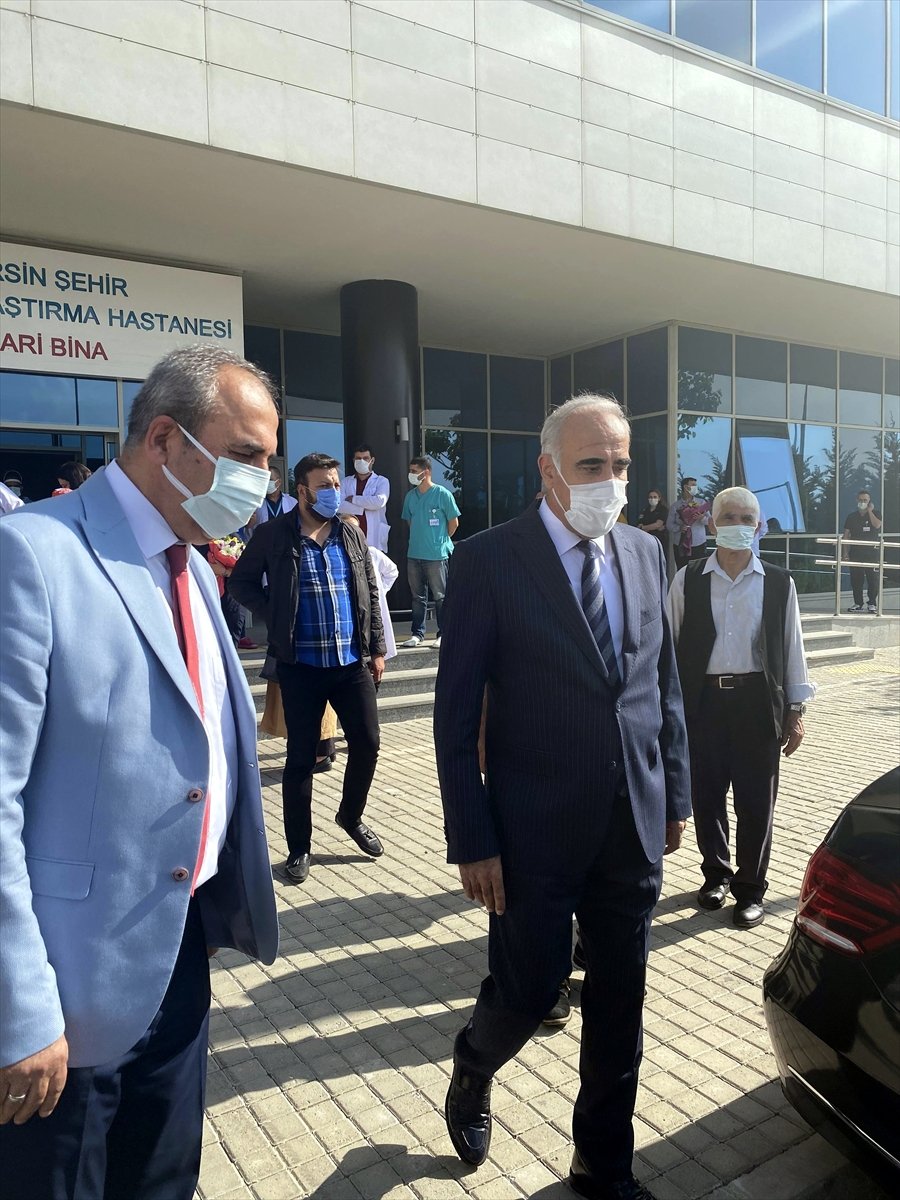 Kovid-19 Tedavisi Tamamlanan Chp Şanlıurfa Milletvekili Aydınlık Hastaneden Taburcu Edildi