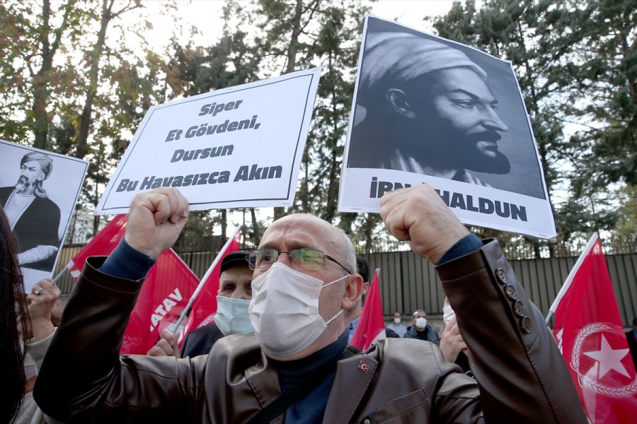 Vatan Partililer, Macron Ve Charlie Hebdo Dergisini Fransa'nın Ankara Büyükelçiliği Önünde Protesto Etti