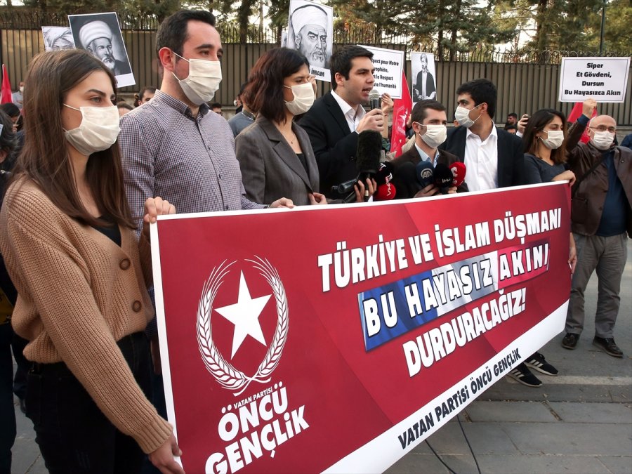 Vatan Partililer, Macron Ve Charlie Hebdo Dergisini Fransa'nın Ankara Büyükelçiliği Önünde Protesto Etti