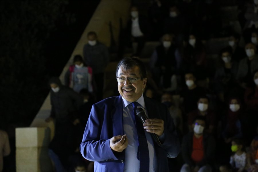 Yazar Hayati İnanç, Antalya'da Söyleşiye Katıldı