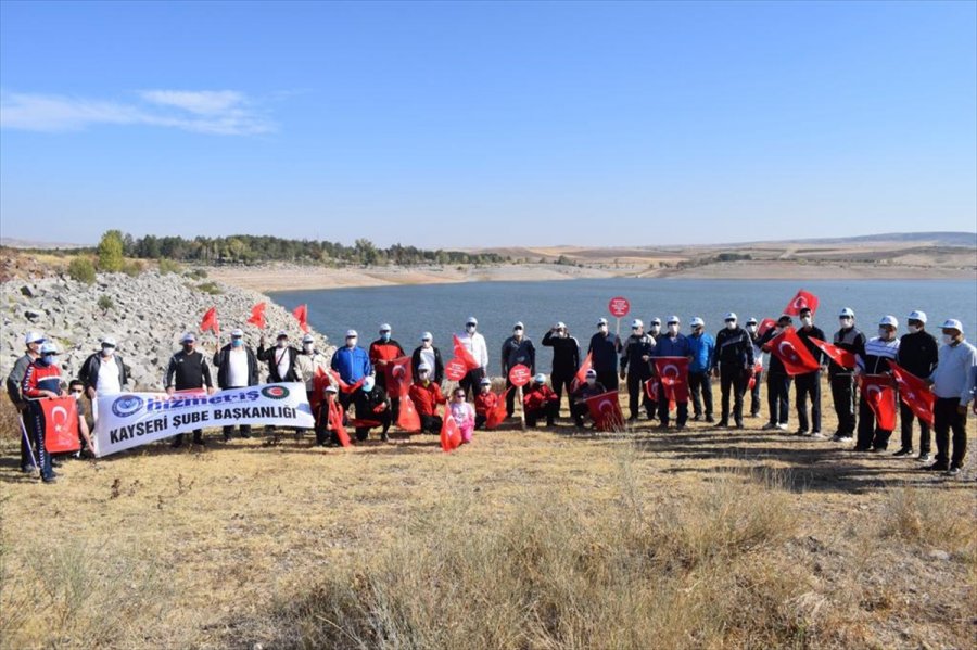 Kayseri'de 29 Ekim Cumhuriyet Bayramı Dolayısıyla Koşu Düzenlendi