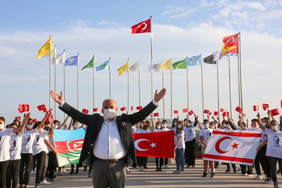 Mersin'de Öğrencilerden 29 Ekim'e Özel 