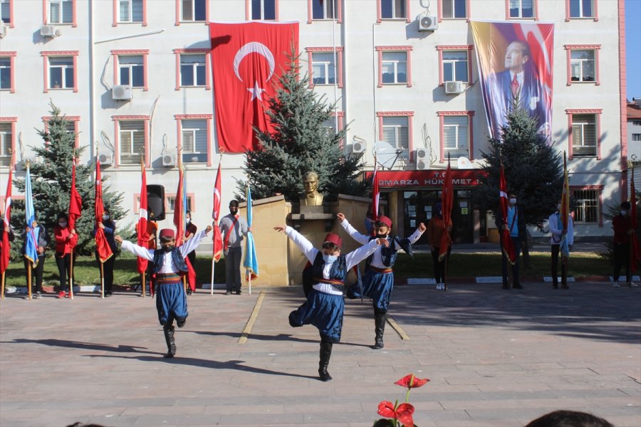 Tomarza'da 29 Ekim Cumhuriyet Bayramı Kutlandı