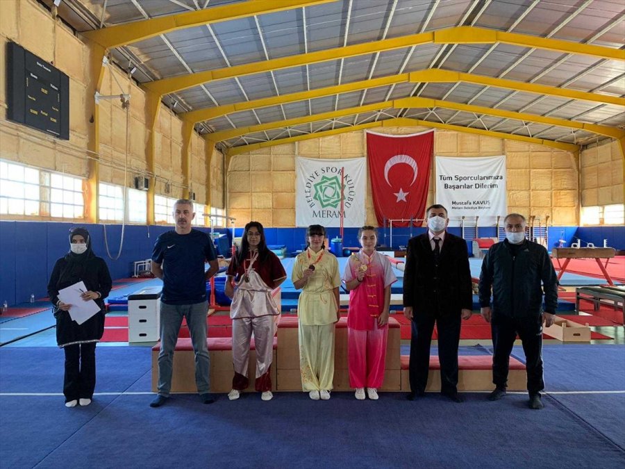 Karapınar'da Sivil Toplum Kuruluşlarından Eğitime Destek