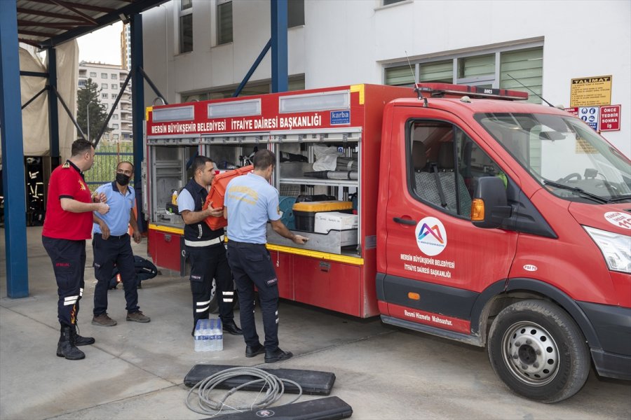 Mersin'den İzmir'e Destek Ekibi Gönderildi