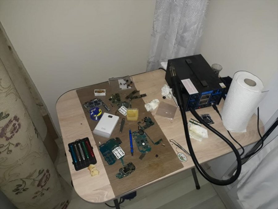 Güncelleme - Mersin'de Boş Arsadaki Patlamayla İlgili 4 Zanlı Tutuklandı