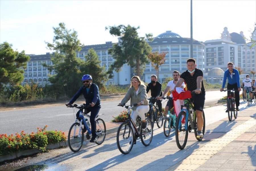 Ak Parti Milletvekili Çokal, Gençlerle Pedal Çevirdi