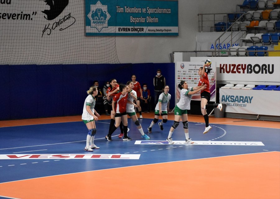 Hentbol: Kadınlar Süper Lig