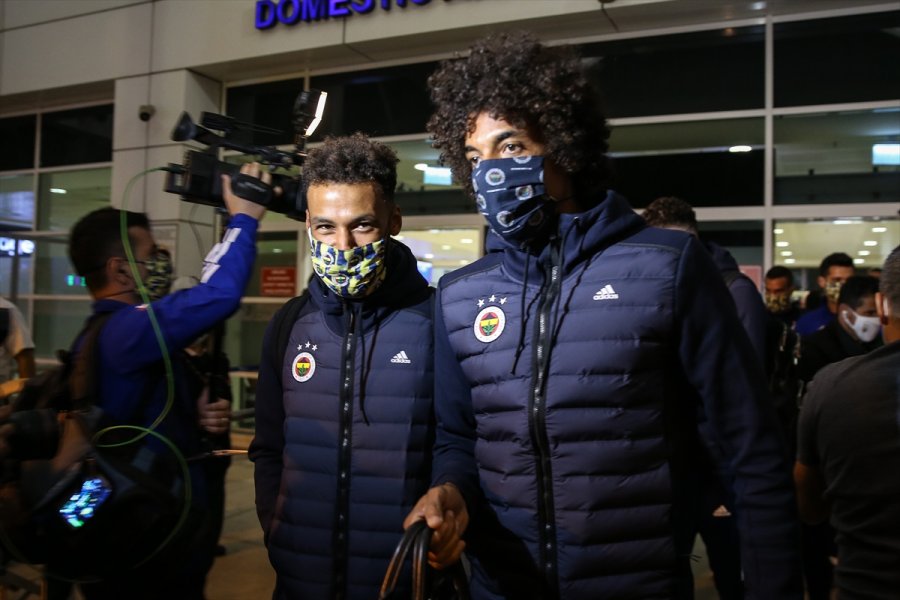 Fenerbahçe Kafilesi Antalya'ya Geldi