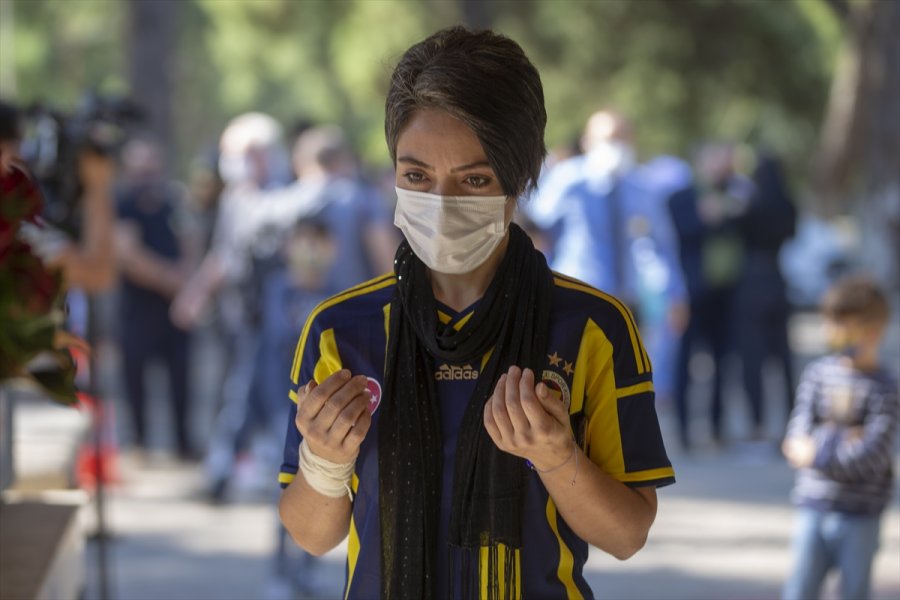 Fenerbahçe Tv Sunucusu Dilay Kemer'in Cenazesi Antalya'da Toprağa Verildi