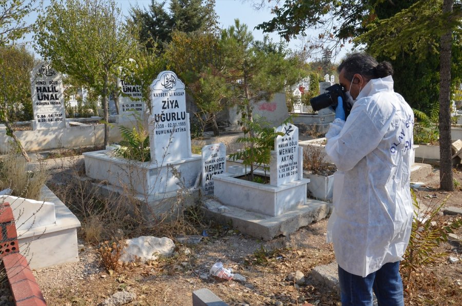Karaman'da Mezar Taşları Tahrip Edildi