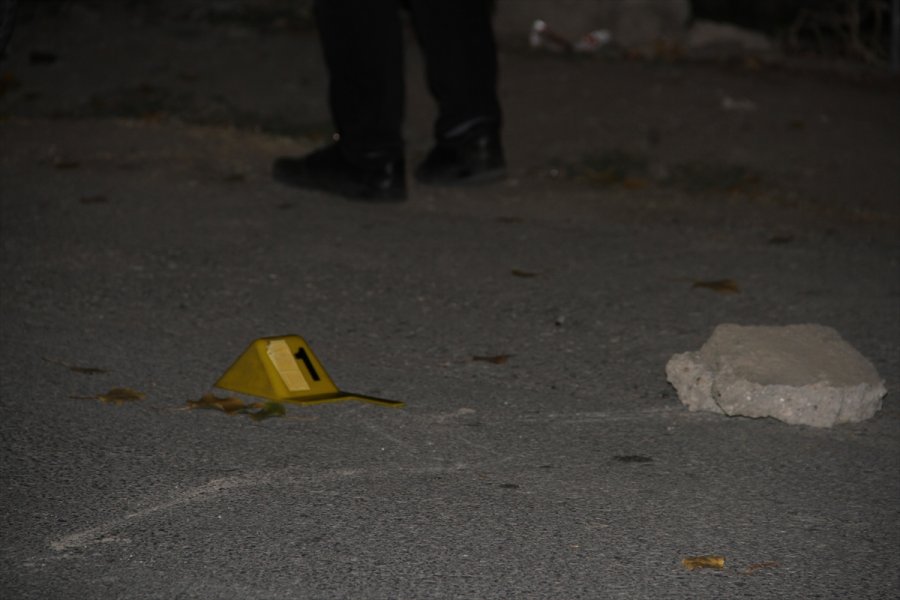 Kayseri'de Av Tüfeği İle Vurulan 2 Kişi Yaralandı