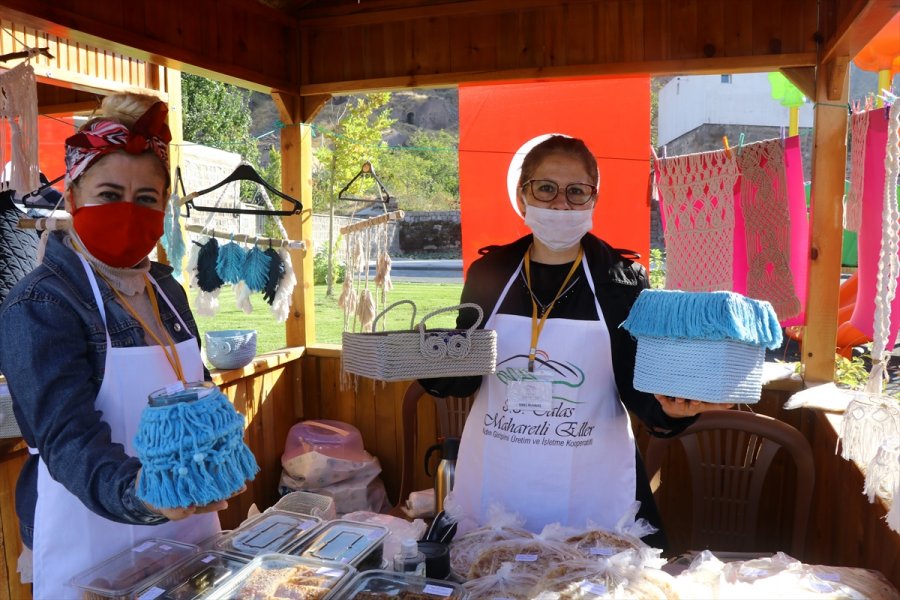 Kayseri'de Kadın Üretici Pazarı Açıldı
