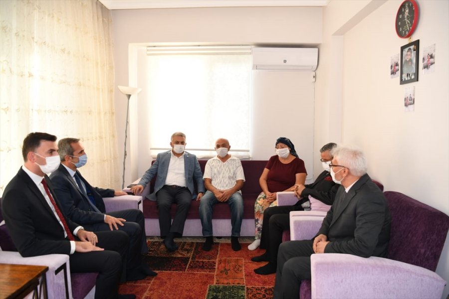 Vali Yazıcı, Kemer'de İncelemelerde Bulundu