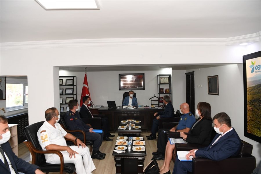 Vali Yazıcı, Kemer'de İncelemelerde Bulundu