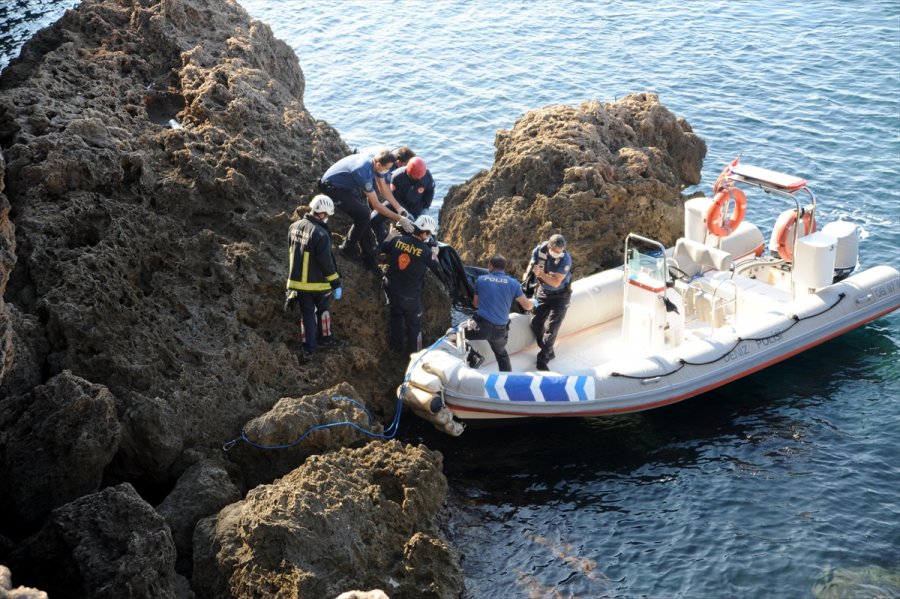 Antalya'da Falezlerde Ceset Bulundu