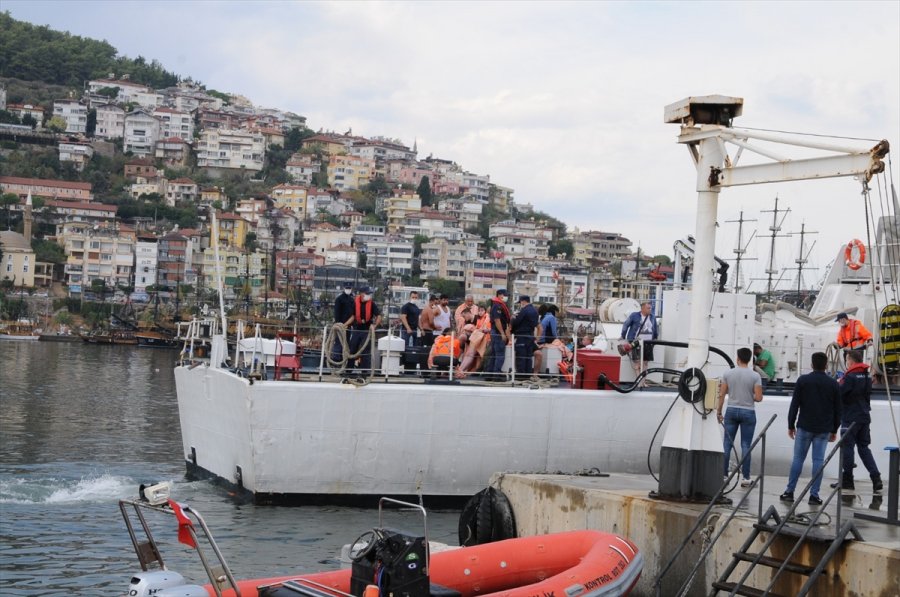 Güncelleme 3 - Antalya'da Tur Teknesi Battı