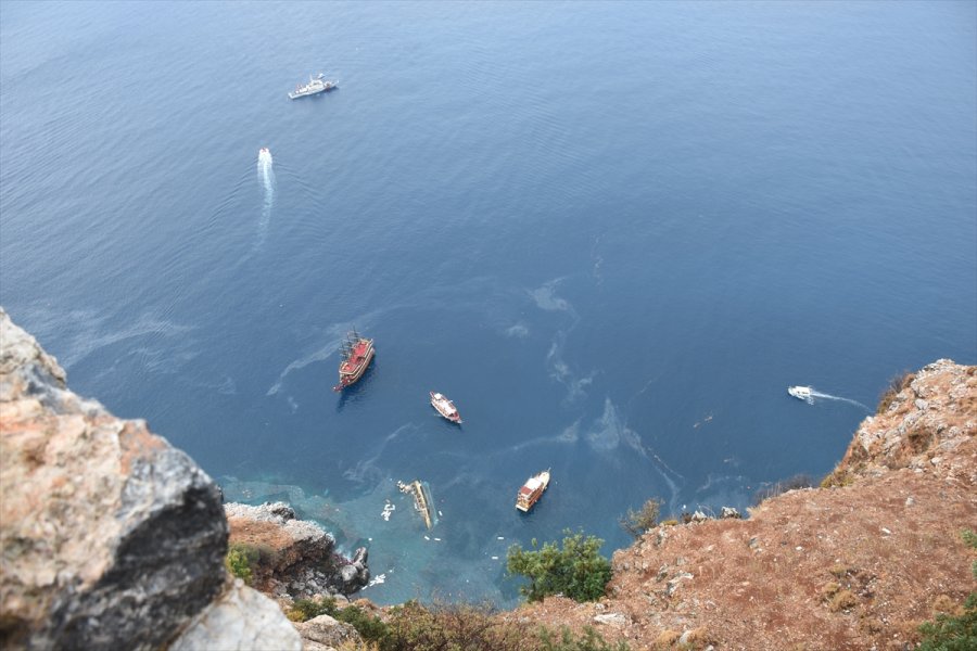 Güncelleme 4 - Antalya'da Tur Teknesi Battı