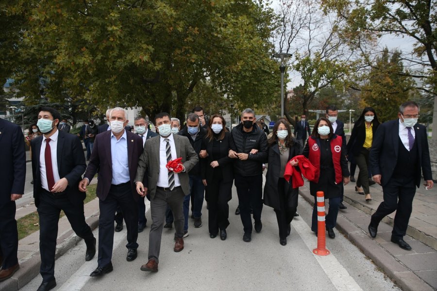 Tbmm Dikmen Kapısı Önünde Eylem