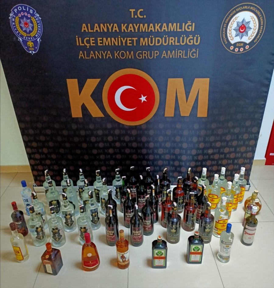 Antalya'da 54 Şişe Gümrük Kaçağı Ve Sahte İçki Ele Geçirildi