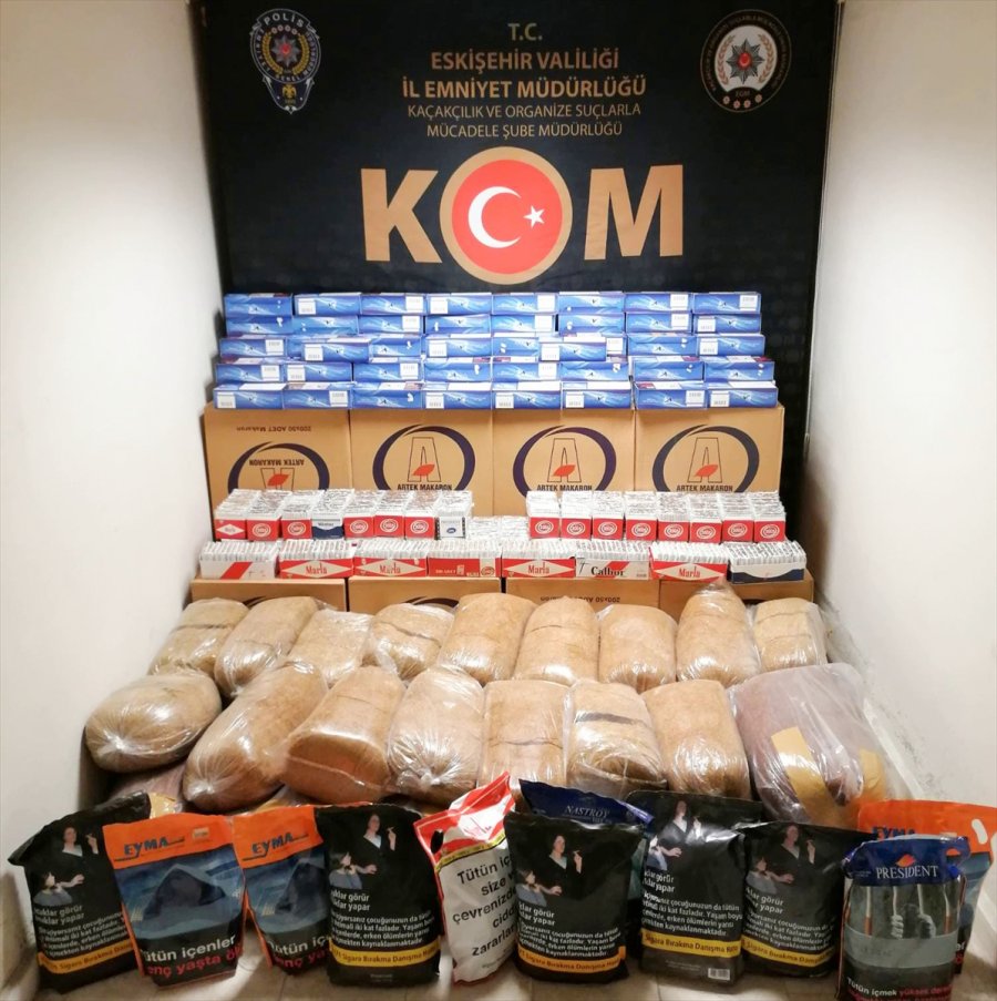 Eskişehir'de Kaçak Sigara Operasyonunda 5 Şüpheli Gözaltına Alındı