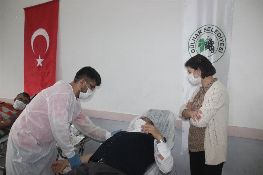 Gülnar Belediye Başkanı Ünüvar, Türk Kızılaya Kan Bağışında Bulundu
