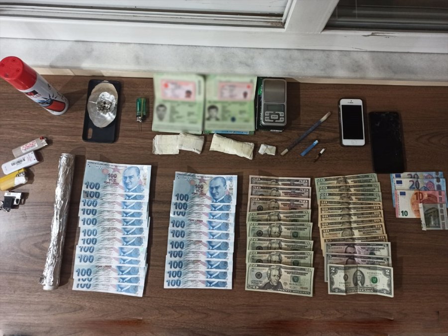 Antalya'da Sahte Para Ve Uyuşturucu Operasyonu