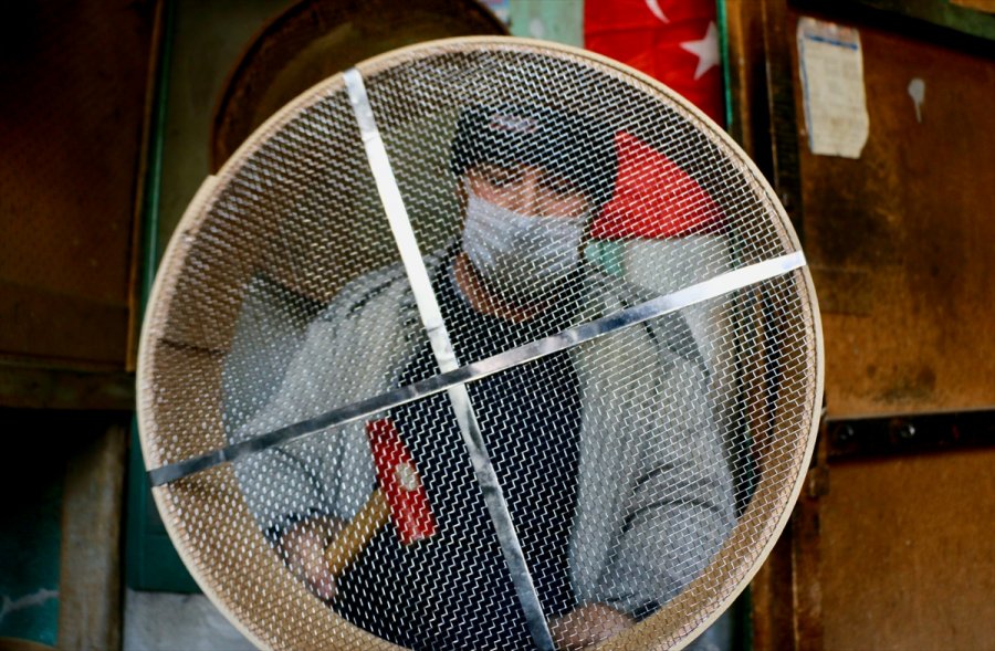 Baba Mesleği Elekçiliği Ağabey-kardeş Sürdürüyorlar