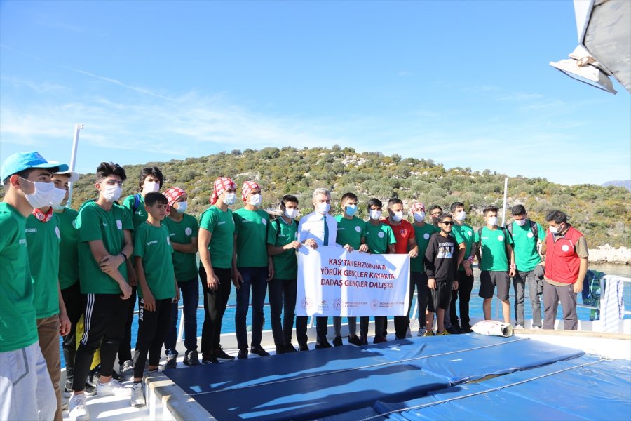 Erzurumlu Gençlerin Antalya'da Dalış Heyecanı