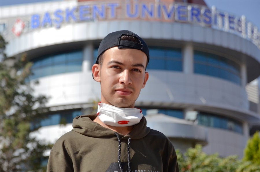 Fedakar Sağlık Çalışanı Yakınlarını Korumak İçin Hayatını Karavana Sığdırdı