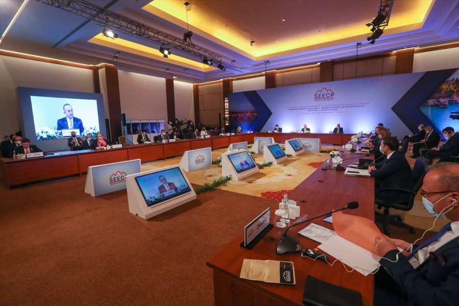 Çavuşoğlu, Güneydoğu Avrupa İşbirliği Süreci Gayrıresmi Dışişleri Bakanları Toplantısı'nda Konuştu: (2)