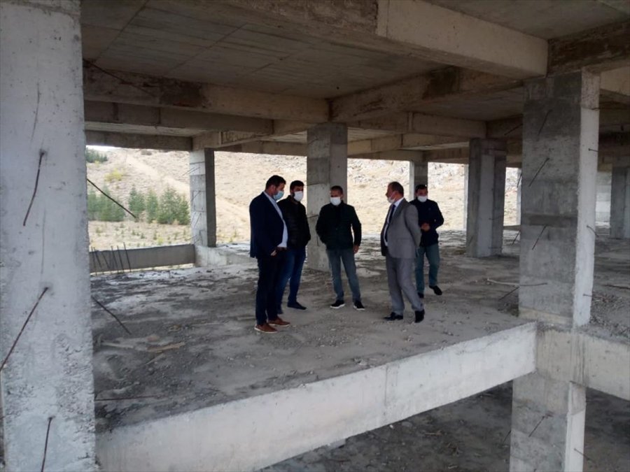 Hüyük Belediye Başkanı Çiğdem Yüksekokul Binası İnşaatını İnceledi