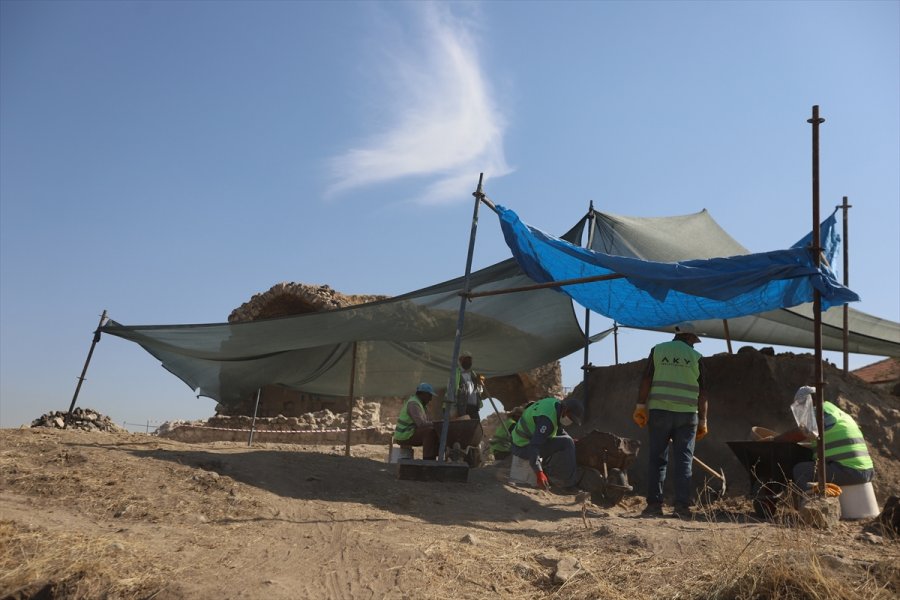 Kayseri'de 8 Asırlık Tarihi Selçuklu Köşkü Restore Ediliyor