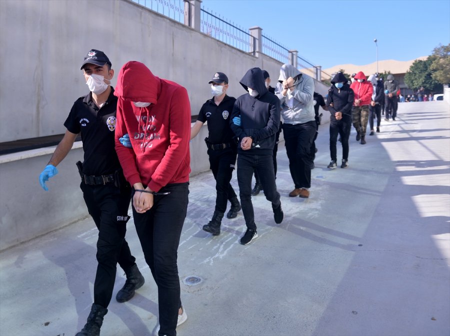 Mersin Merkezli 7 İldeki Sahte Bahis Kuponu Operasyonunda 14 Kişi Tutuklandı