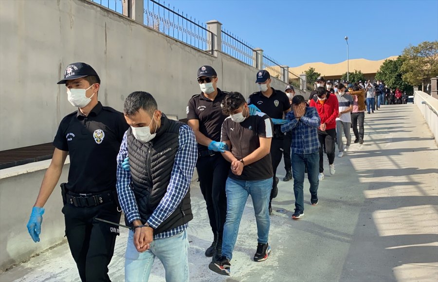 Mersin Merkezli 7 İldeki Sahte Bahis Kuponu Operasyonunda 14 Kişi Tutuklandı