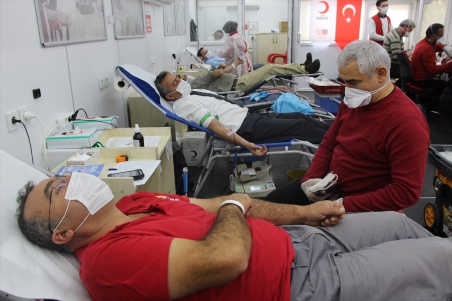 Seydişehir Belediye Başkanı Tutal Kan Bağışında Bulundu
