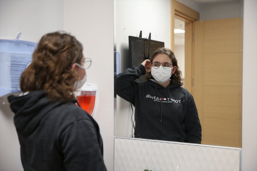 Tesadüfen Öğrendiği Lösemiyi Yenen Hilal'in Azim Dolu Mücadelesi