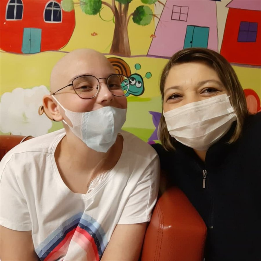 Tesadüfen Öğrendiği Lösemiyi Yenen Hilal'in Azim Dolu Mücadelesi