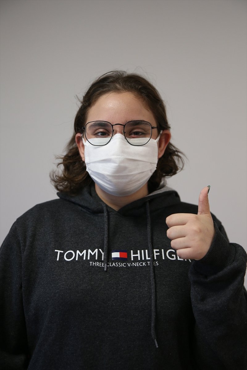 Tesadüfen Öğrendiği Lösemiyi Yenen Hilal'in Azim Dolu Mücadelesi