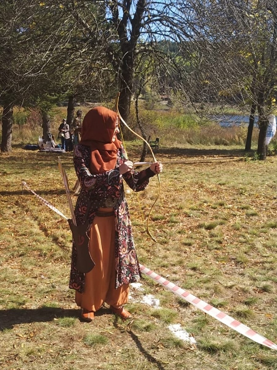 Beyşehir'de Ata Sporu Okçuluk Gelişiyor