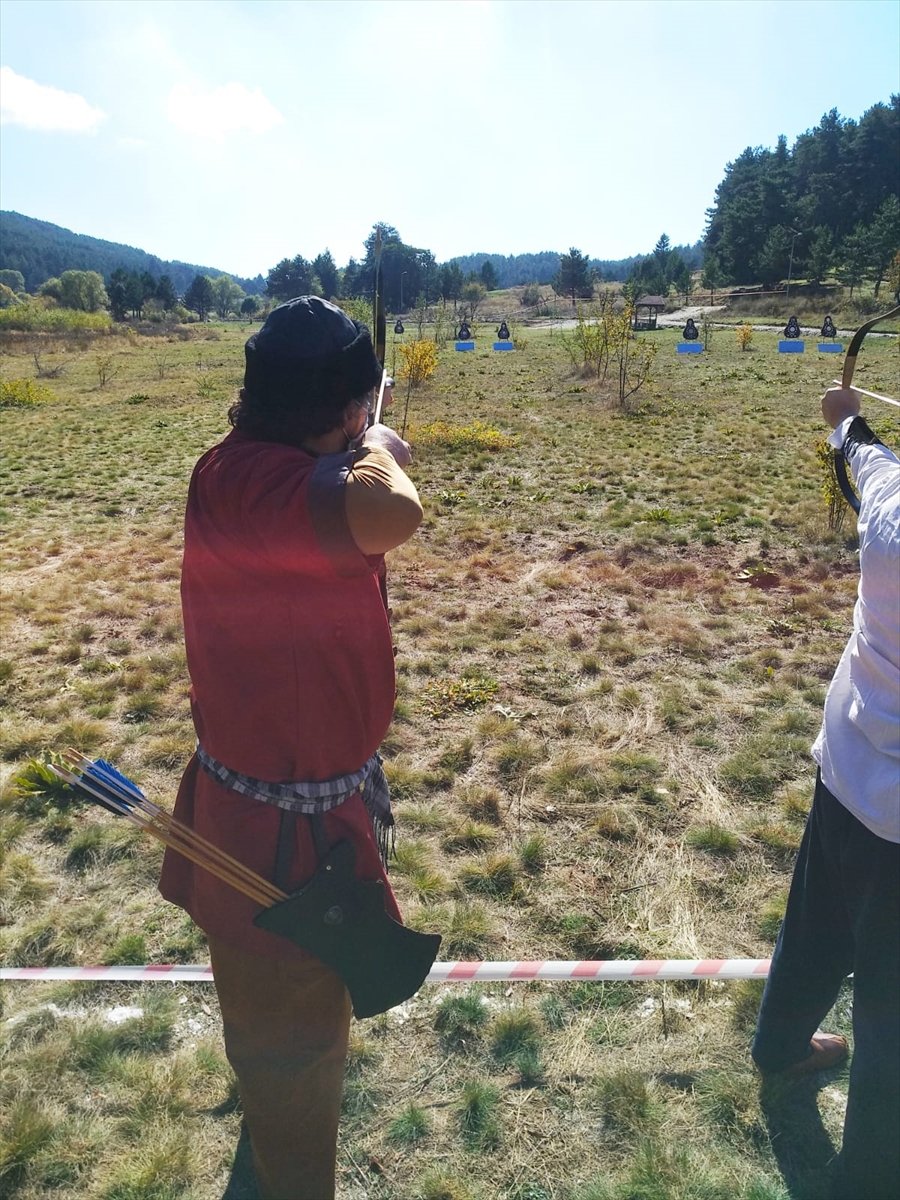 Beyşehir'de Ata Sporu Okçuluk Gelişiyor