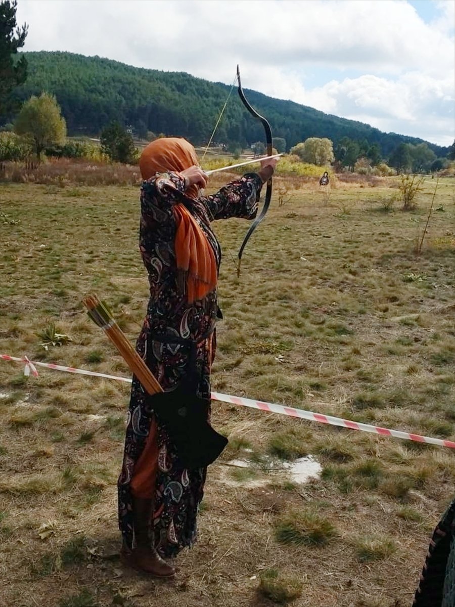 Beyşehir'de Ata Sporu Okçuluk Gelişiyor
